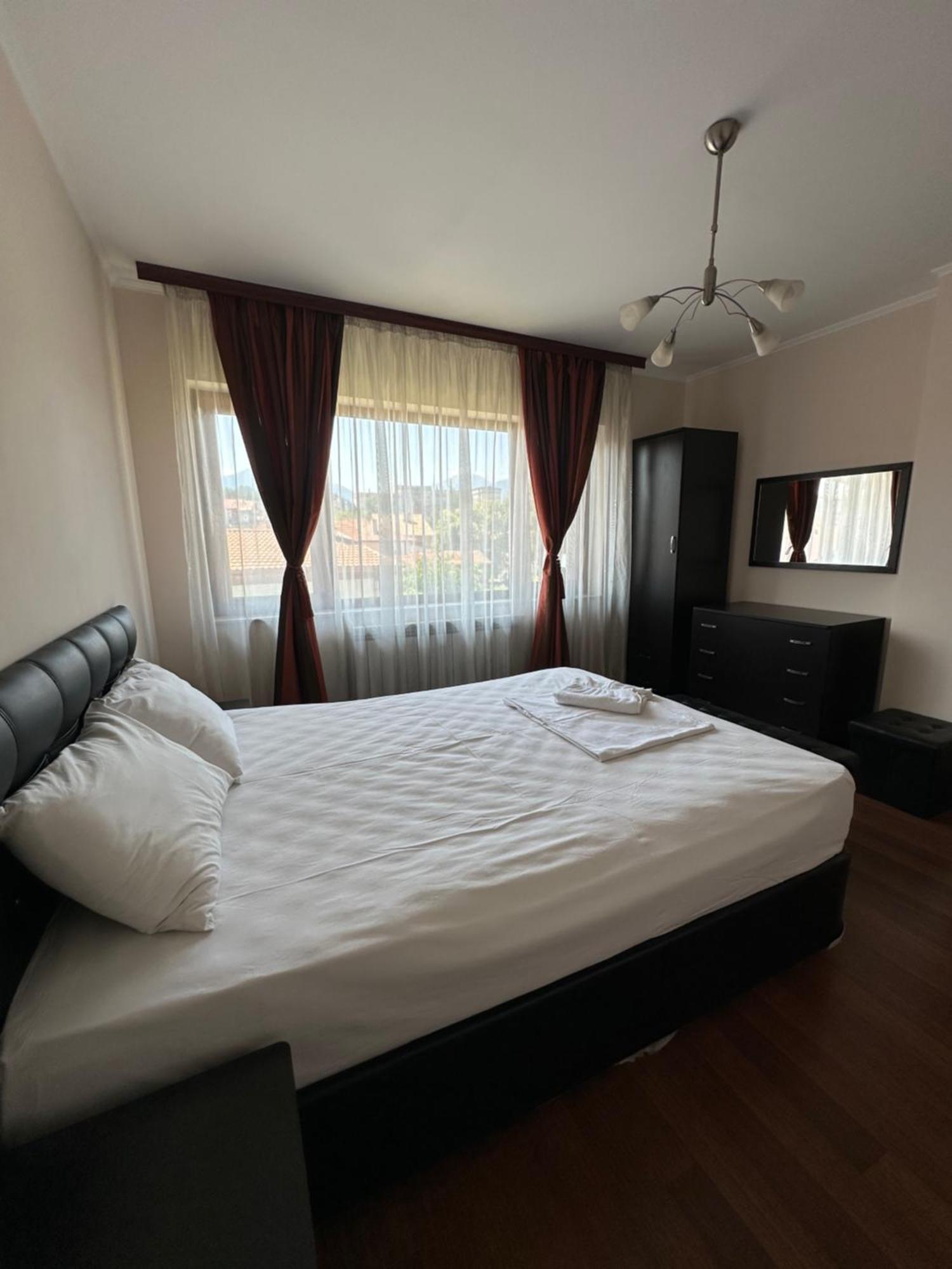 Valevitsata Guesthouse Razlog Bagian luar foto